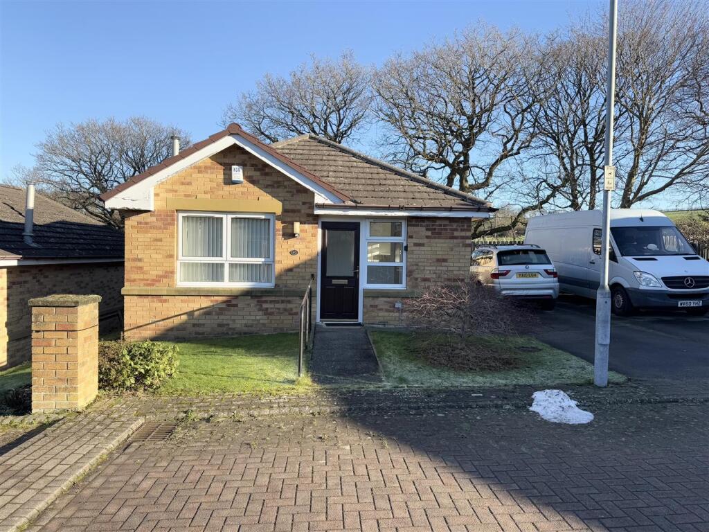 2-bed detached on Fairfield Rise, Kirkburton, HD8 0SS, £172,500