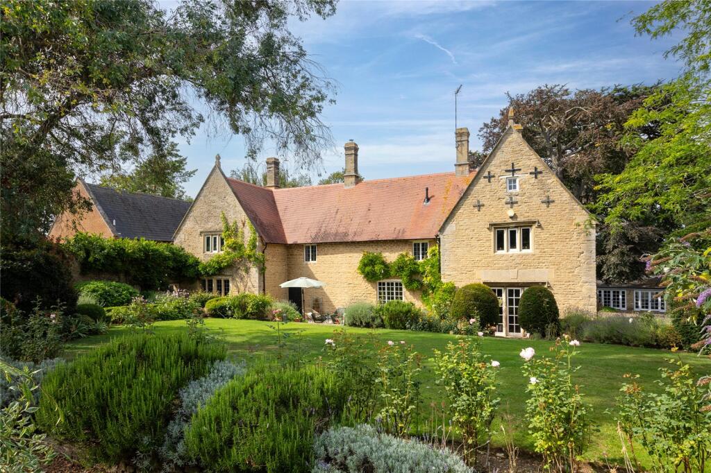 Main image of property: Higham Road, Stanwick, Wellingborough, Northamptonshire, NN9