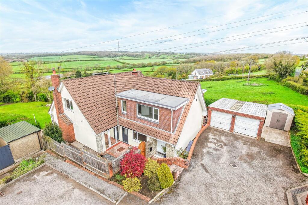 4-bed detached on 86a Port Road East, Barry, CF62 9PU, £675,000