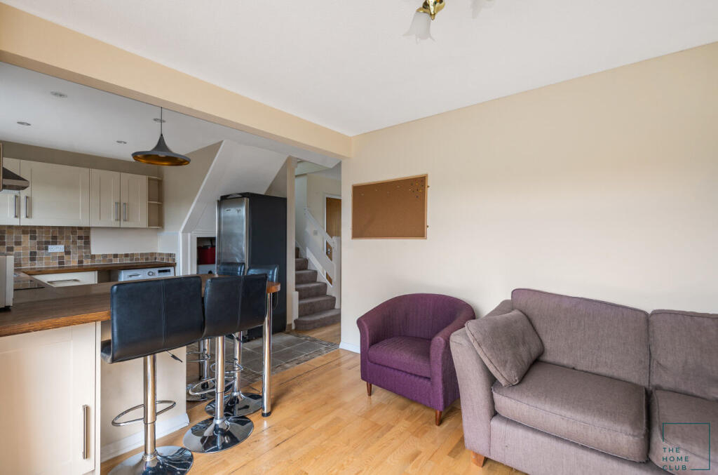 Lynwood, Guildford, GU2 - View 5
