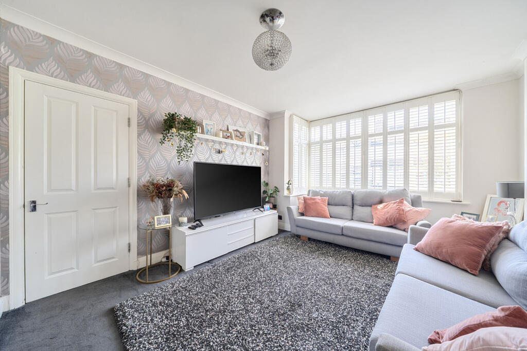 House in London - View 2