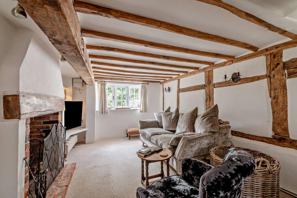 House in Southampton - More