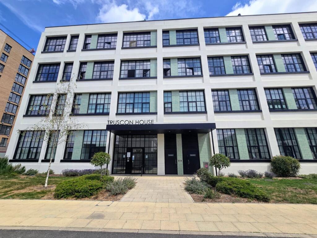 Main image of property: Carnation Gardens, Hayes, Greater London, UB3