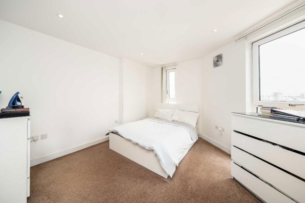 Apartment in London - View 5