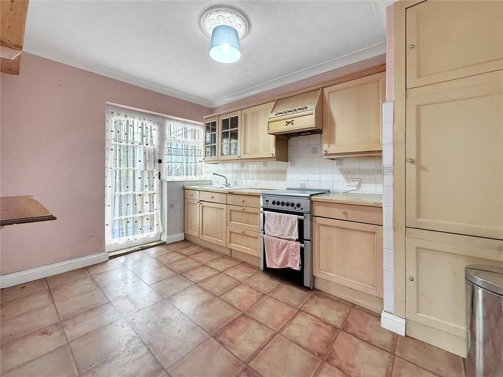 13, Farndale Road, Nunthorpe photo 3
