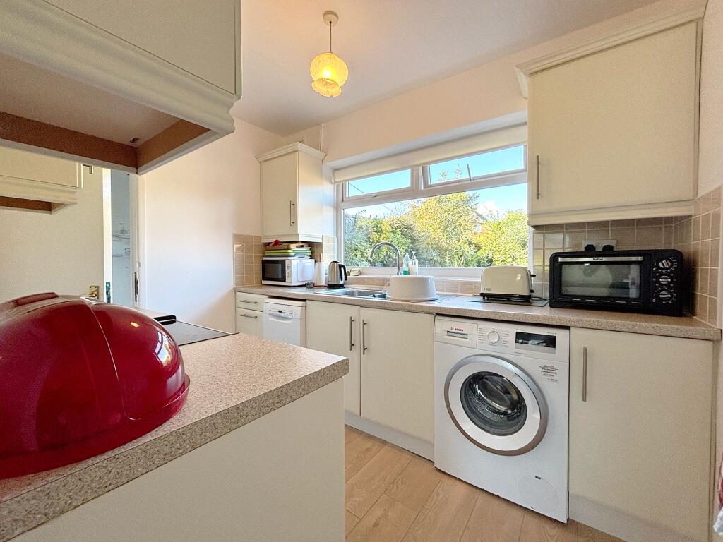 Alexandra Road, Ashton-In-Makerfield, Wigan, WN4 8QS photo 4