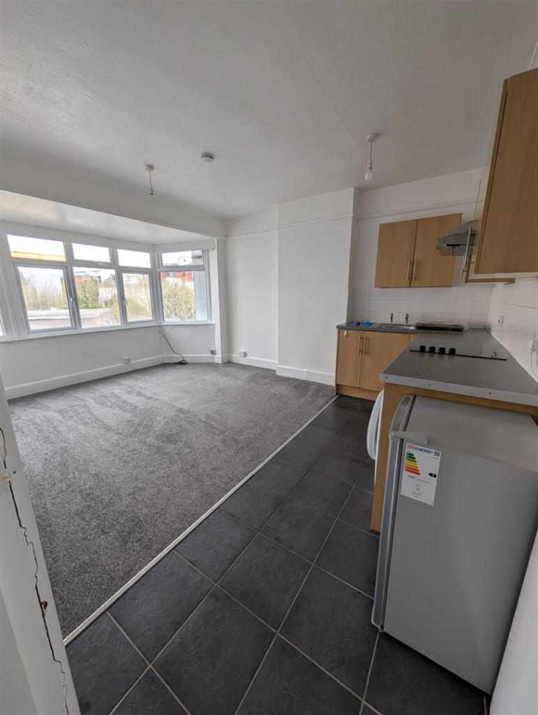 Main image of property: ONE BEDROOM TOWN CENTRE APARTMENT