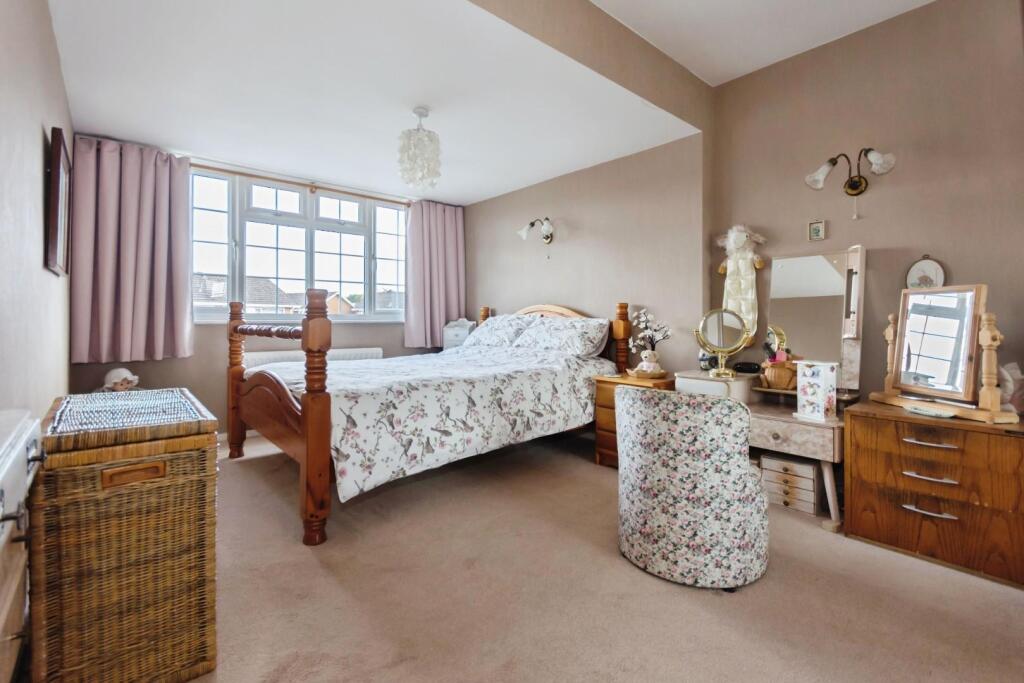 Purnells Way, Knowle, Solihull photo 4
