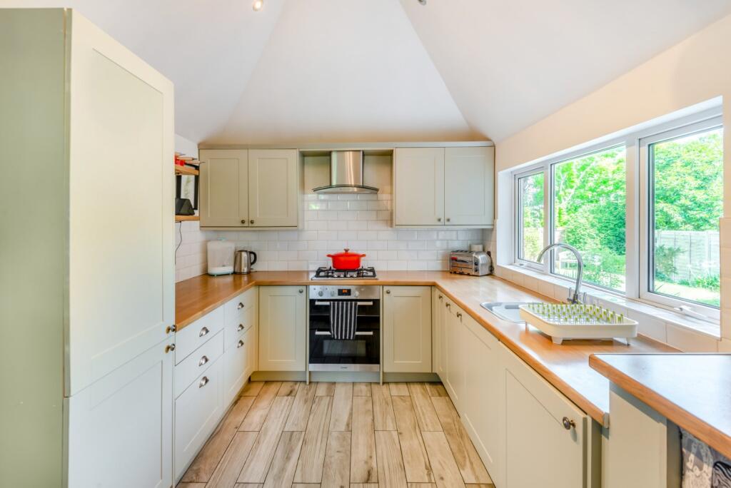 Additional image 6 of Douglas Road, Harpenden, Hertfordshire