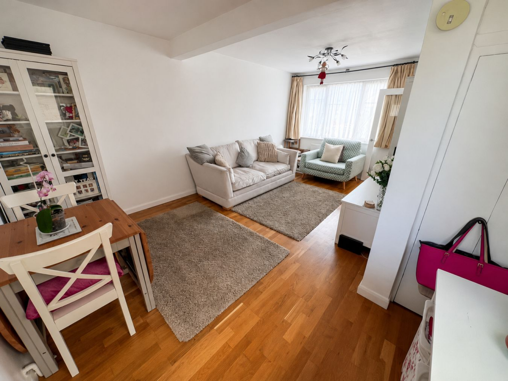 House in Kingston upon Thames - View 5
