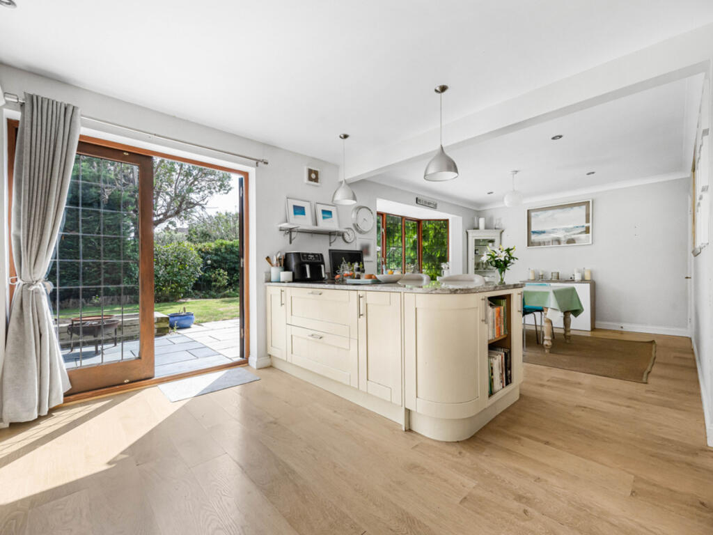 Windermere Close, Winnersh, RG41 - More