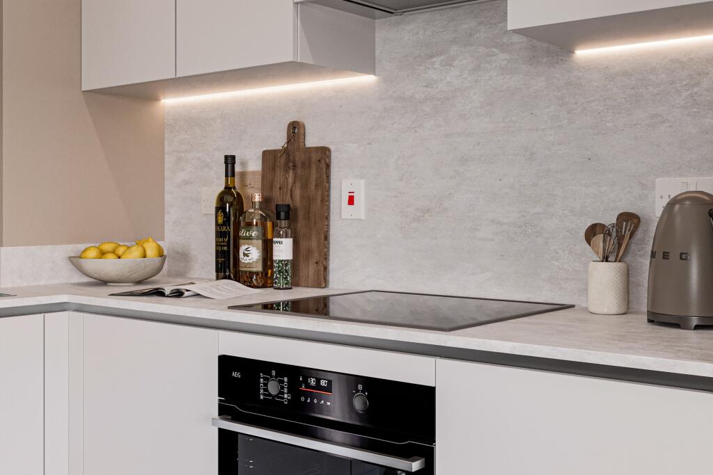 Main image of property: 100 Woodgate Drive,
London,
SW16 5YP