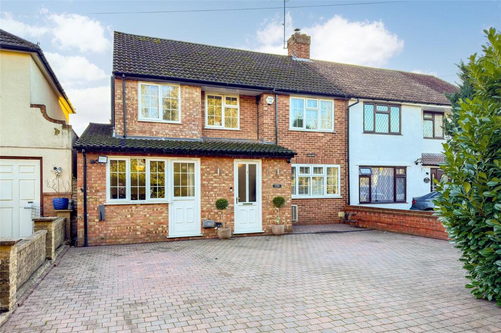 Main image of property: St. Albans Road West, Ellenbrook, Hatfield, Herts, AL10