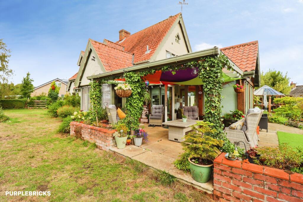House in South Norfolk, Pulham St. Mary - More