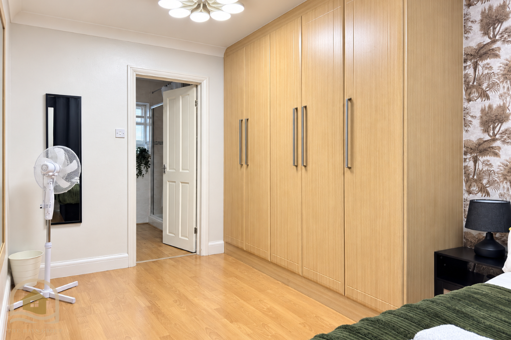 House in Southall - View 3