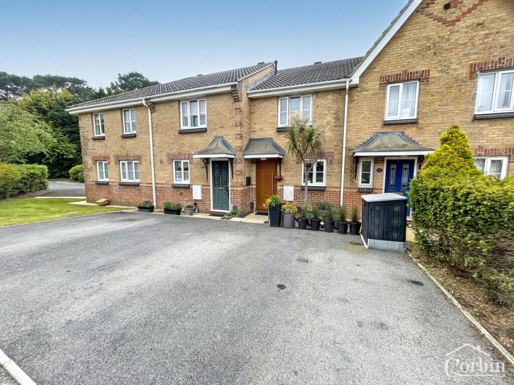 Goldenleas Drive, Bournemouth, BH11 8, Bournemouth