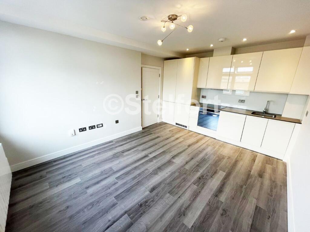 Main image of property: Bridge Court, Bridge Street, Hemel Hempstead HP1