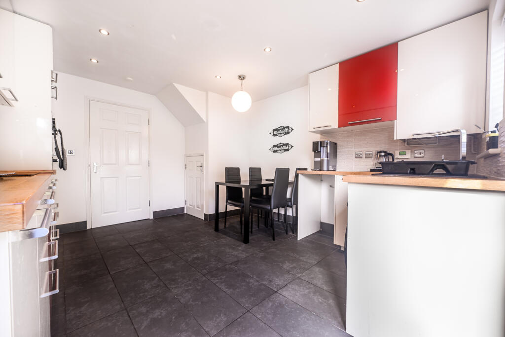 House in Newton-le-Willows, Wargrave - View 3