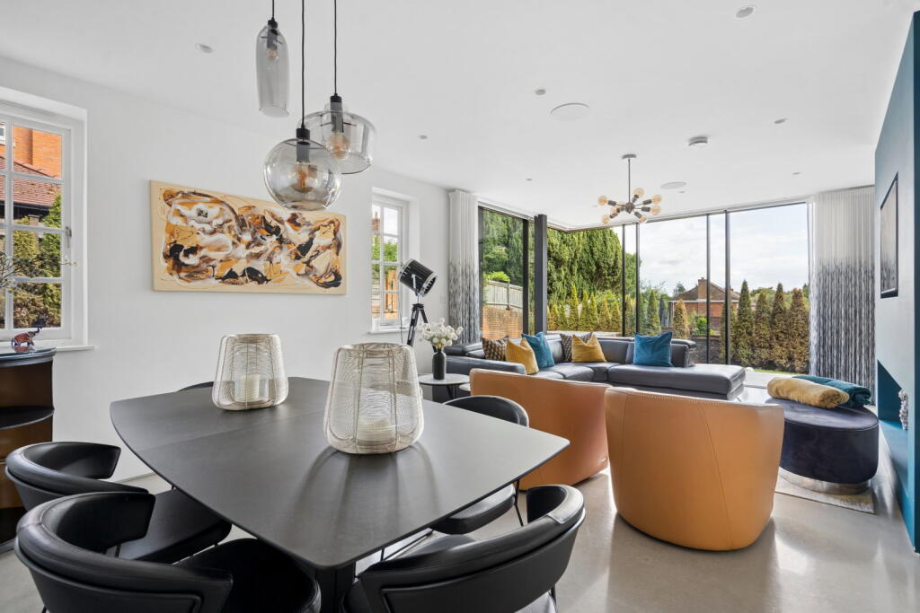 House in Watford - View 3