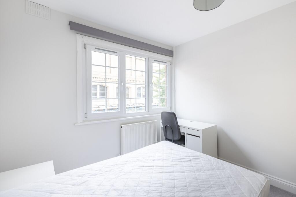 Apartment in London - View 5