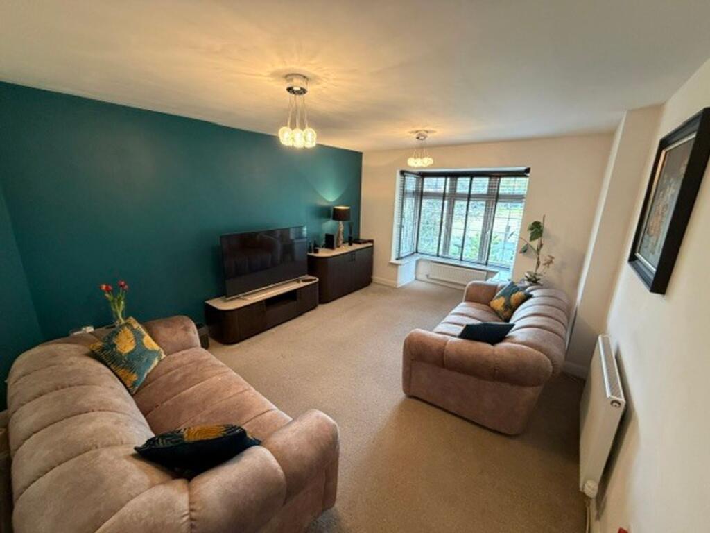 The Green, Castle Bromwich, B36 photo 2