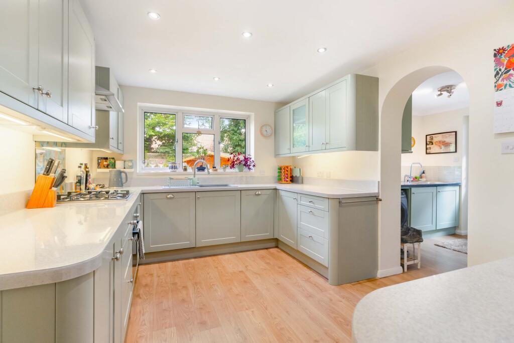 House in Tonbridge - View 3