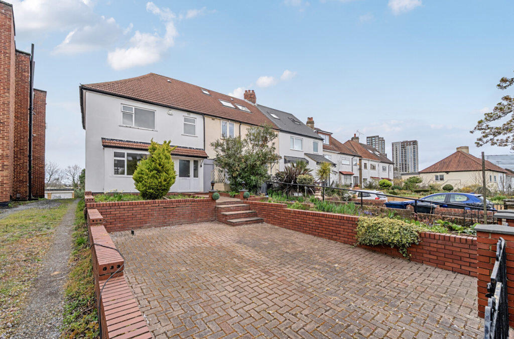 Main image of property: Lynton Terrace, Lynton Road, West Acton W3