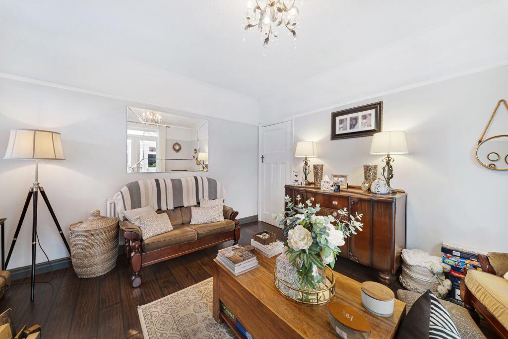 House in Salford, Greater Manchester - View 4