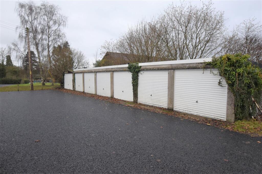 Main image of property: Garage 4, Greenlands