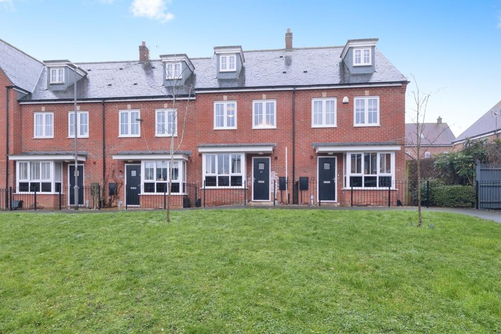 Main image of property: Needlepin Way, Buckingham