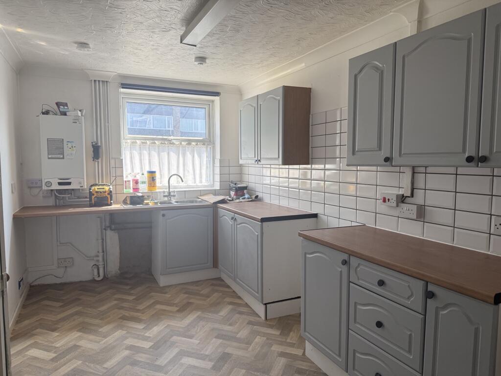 Main image of property: Litchfield Close