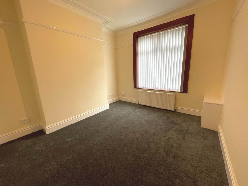 House in Oldham, Greater Manchester - View 2