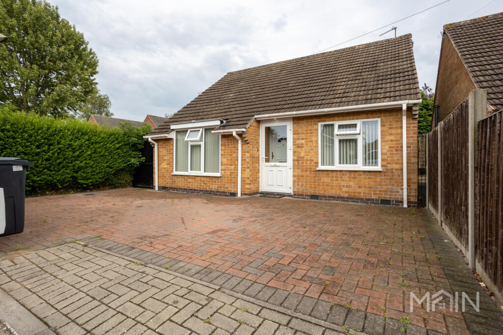 Main image of property: Oakside Close, Leicester, Leicestershire, LE5