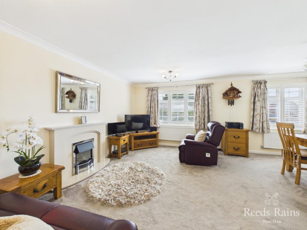 Castle Howard Close, Bridlington, East Yorkshire, YO16 photo 2