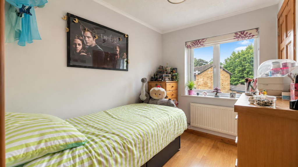 Apartment in Milton Keynes - View 4