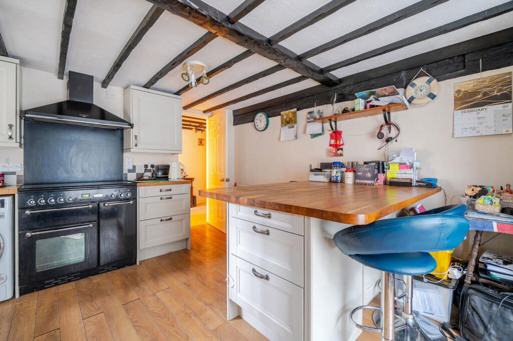 Becket Court, Worting Road Basingstoke RG23 8PW - View 4