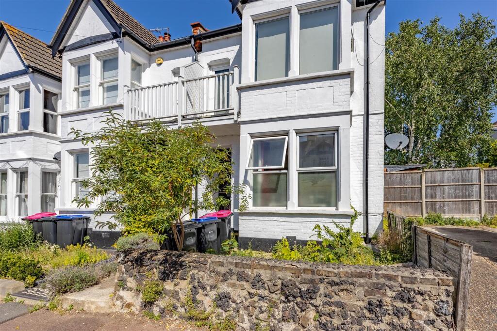 Main image of property: GLEN ROAD, Leigh-On-Sea