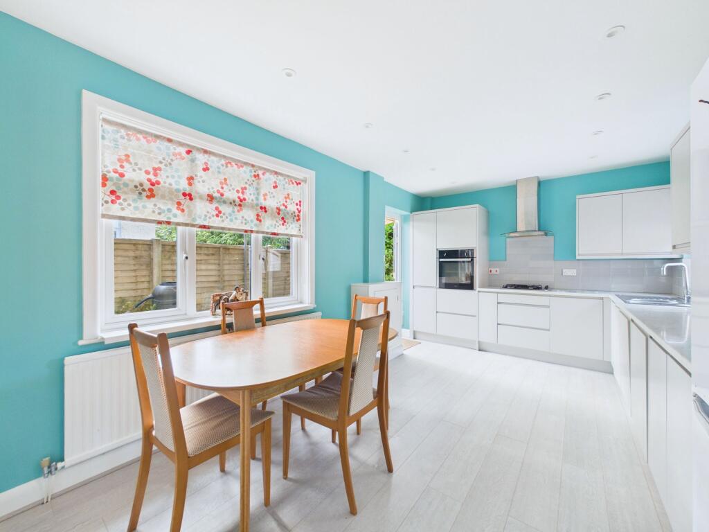 House in Portsmouth - View 4