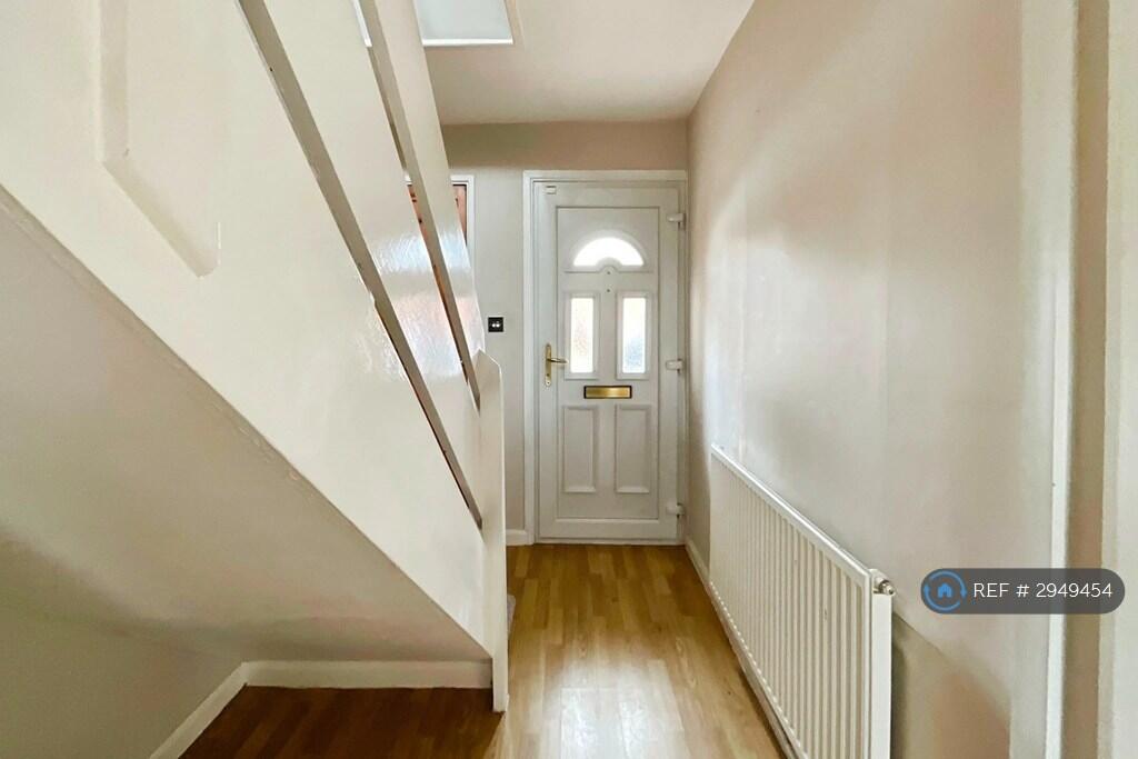 House in Leicester - More