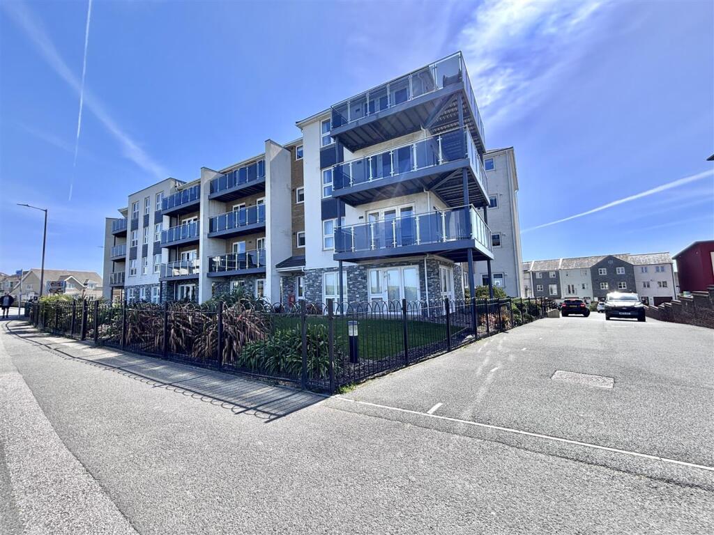Main image of property: Narrowcliff, Newquay