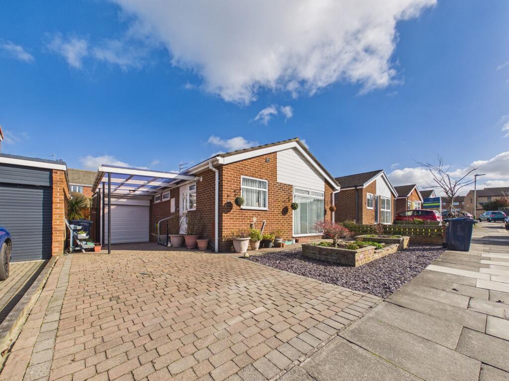 Main image of property: Longwood Close, Sunniside, NE16