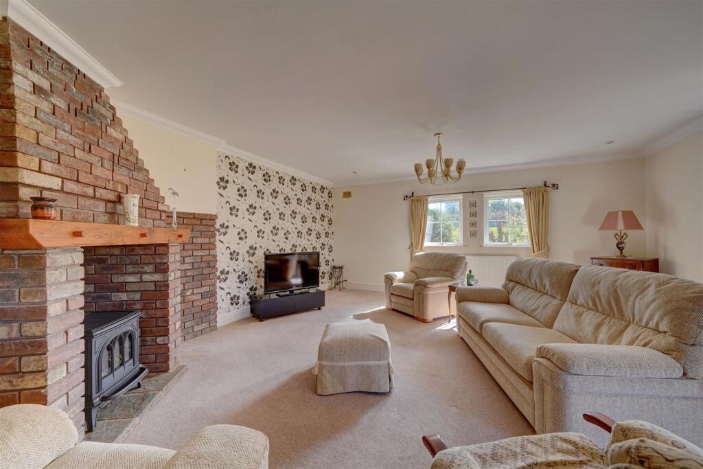 House in Malvern Hills, Powick - View 5