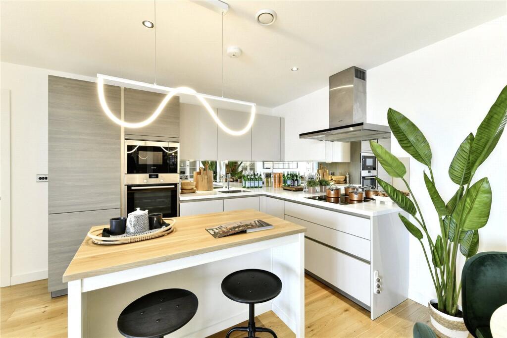 Main image of property: Glenthorne Road, Hammersmith, W6