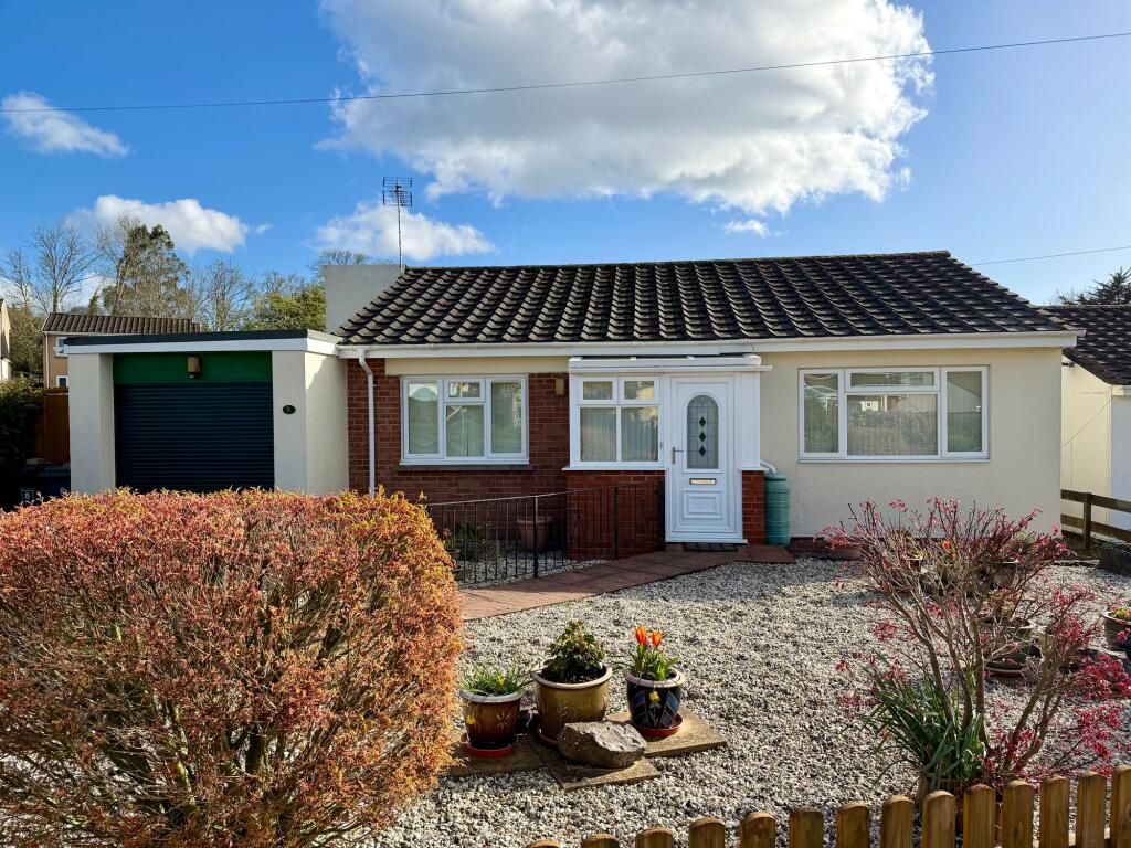 2-bed detached on Blindwell Avenue, Kingsteignton, TQ12, £335,000