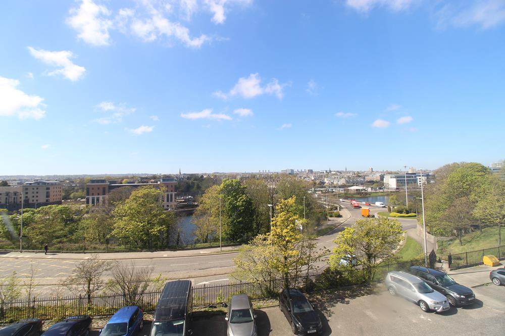 Apartment in Aberdeen - View 5