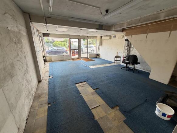 113 Winterstoke Road, Maggs &amp; Allen To Let (3).jpe