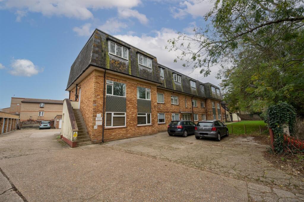 Main image of property: Rapley Court, Stamford Avenue, Hayling Island