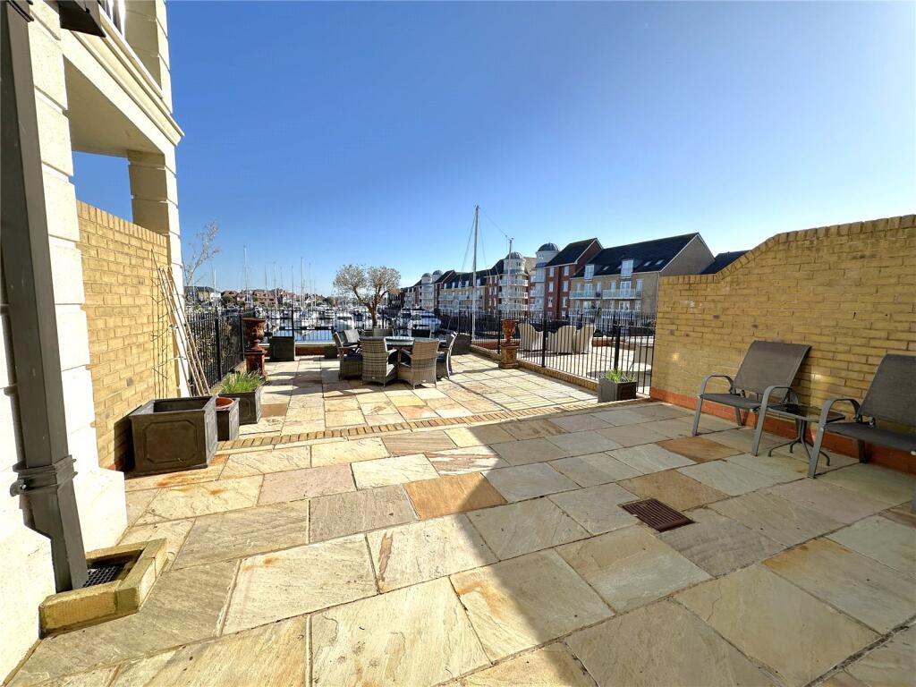 Hamilton Quay, Eastbourne, East Sussex photo 2
