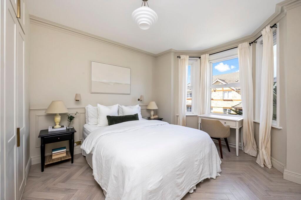 House in Tonbridge - View 4