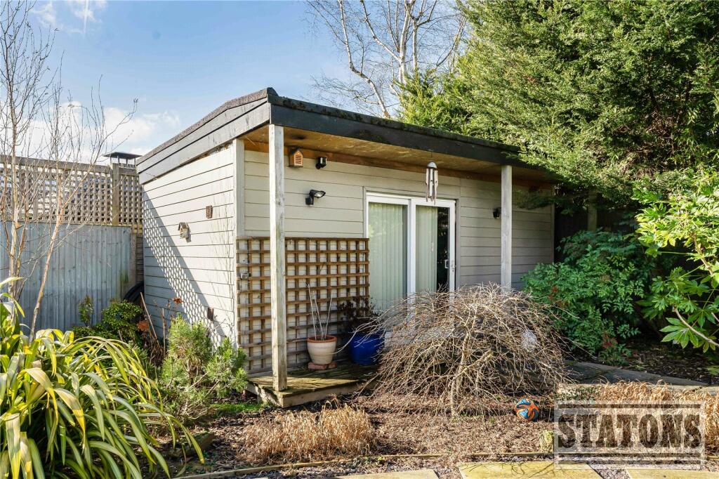 Additional image 26 of Upland Drive, Brookmans Park, Hatfield, Hertfordshire, AL9